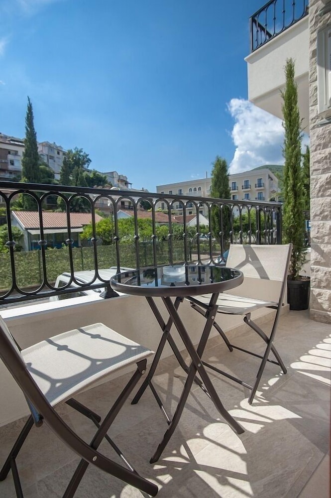 Villa Grazia 55/62