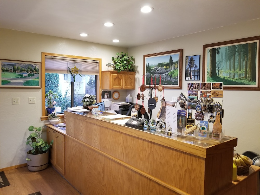 Lazy J Ranch-Americas Best Value Inn 20/52