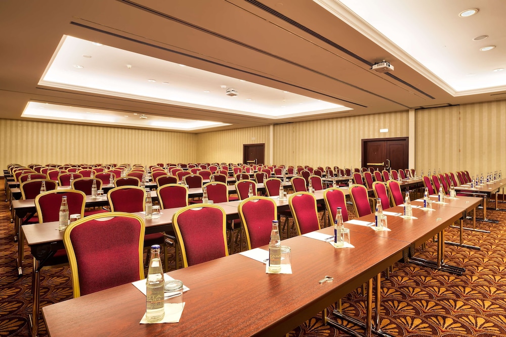 Radisson Blu Carlton 62/73