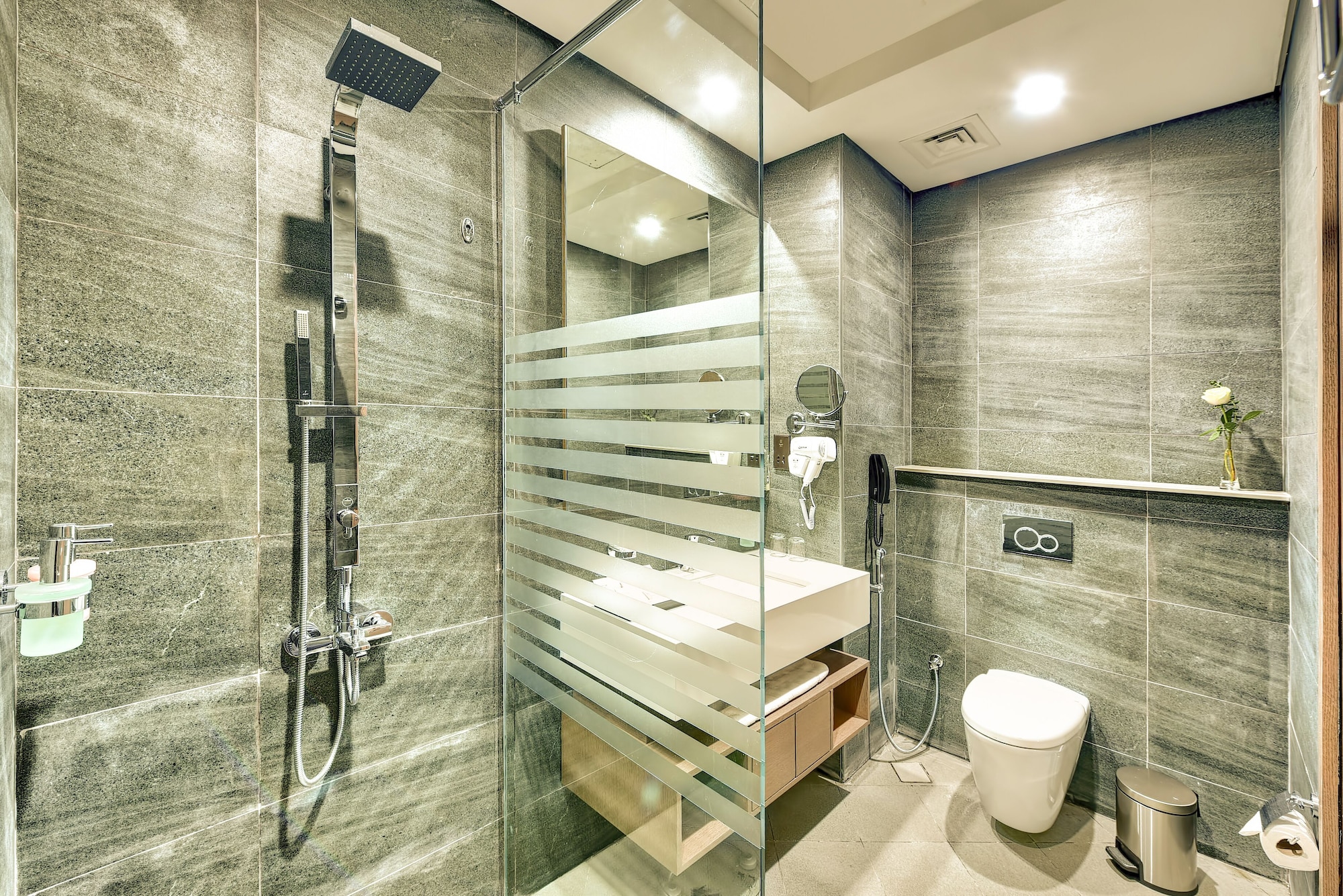 Abar Hotel Apartment Dubai investment Park