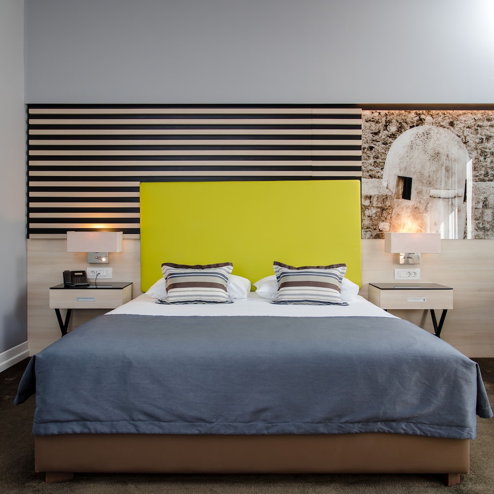 غرفة سوبيريور بسرير كينج، Lero Hotel 4/10
