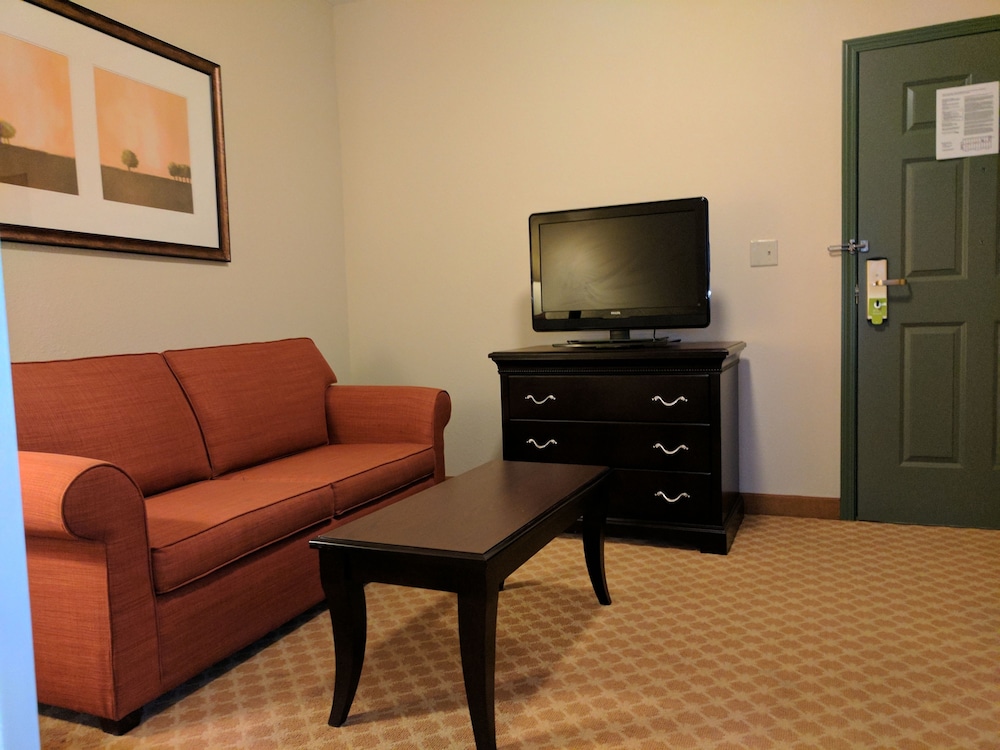 Country Inn and Suites by Radisson Tallahassee University Area FL 20/31