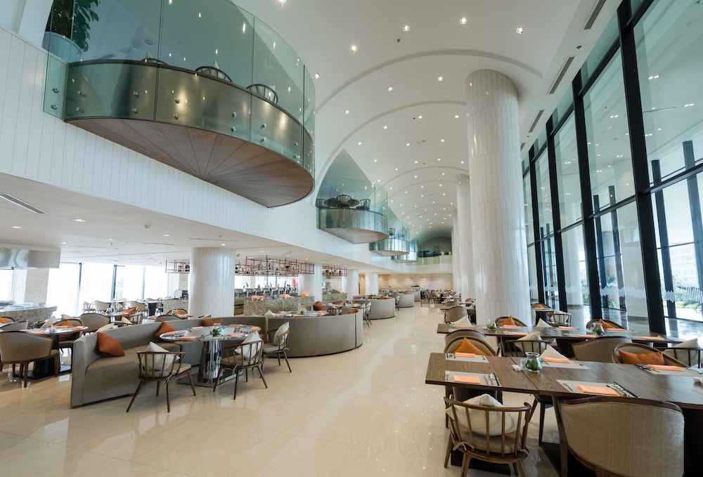 FLC Grand Hotel Samson 36/50