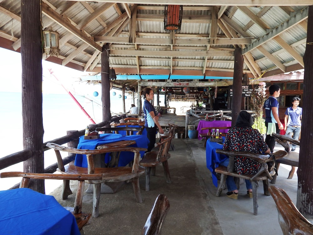 Lanta New Beach Bungalows 27/50