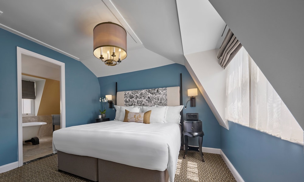 SPA, SUITE, BATHTUB