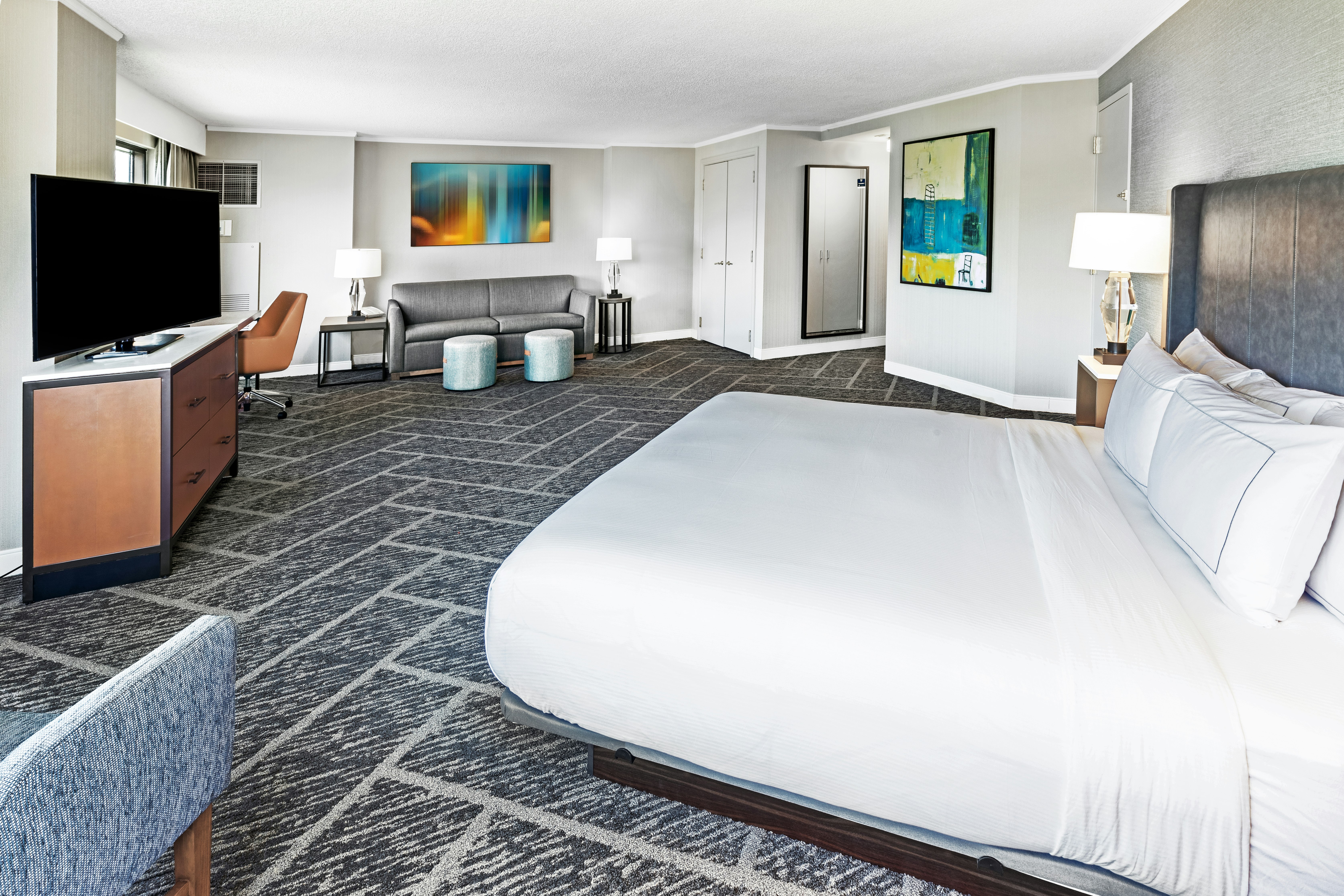 JUNIOR SUITE, KING BED