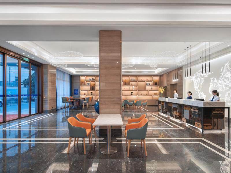 Kyriad Hotel (Shenzhen Guangming Zhenmei Subway Station Store) 20/25
