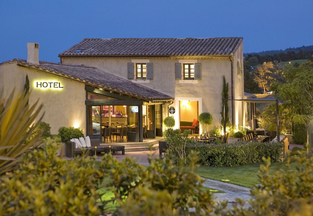 Hotel Du Chateau & Spa Carita 2/50