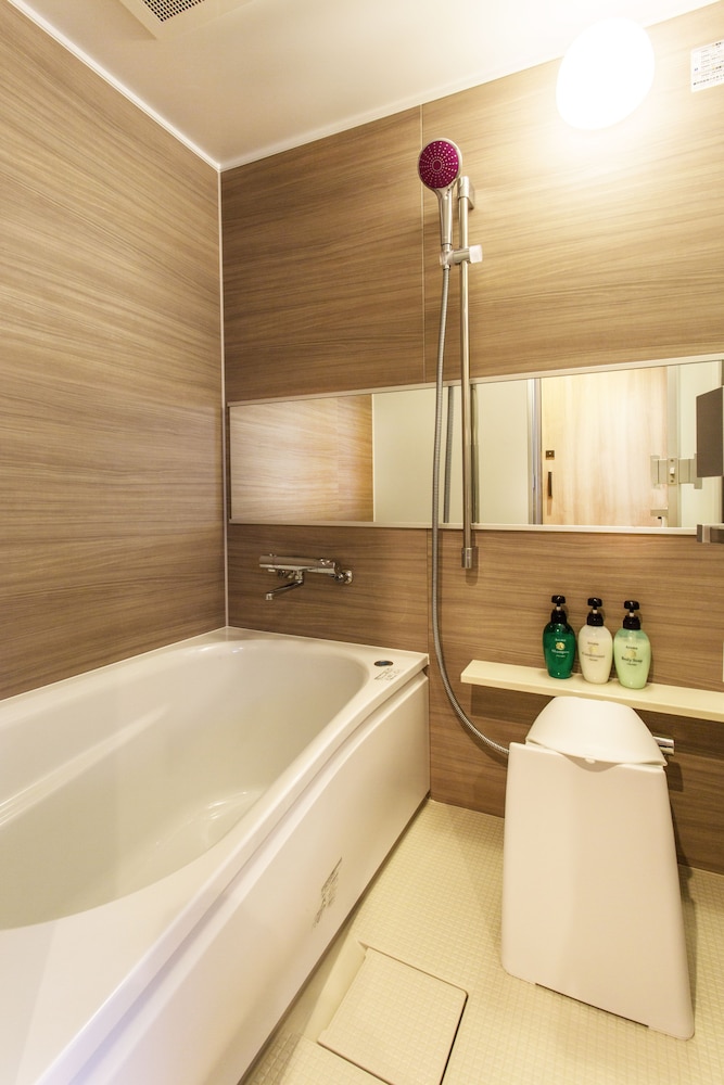 HOTEL MUSSE GINZA MEITETSU 73/74