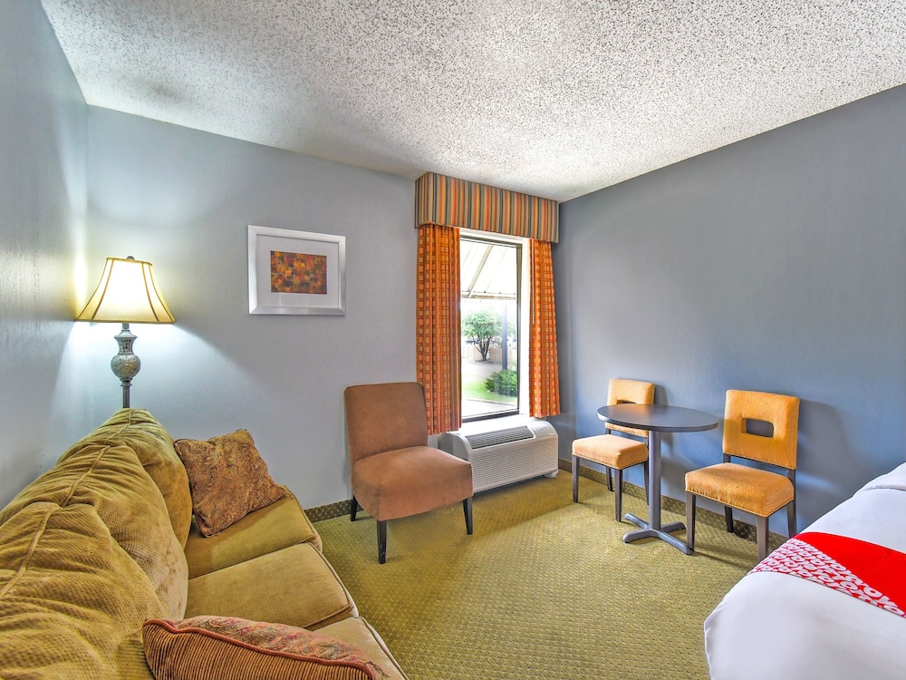OYO Hotel Texarkana Trinity AR Hwy I-30 41/52