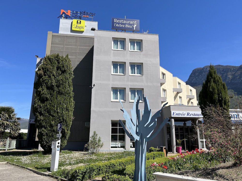 Kyriad Grenoble Nord Le Fontanil 2/56
