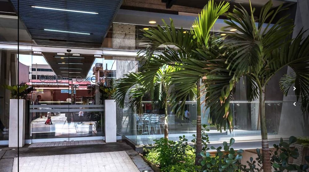 Urban Green Hotel & Suites 6/52