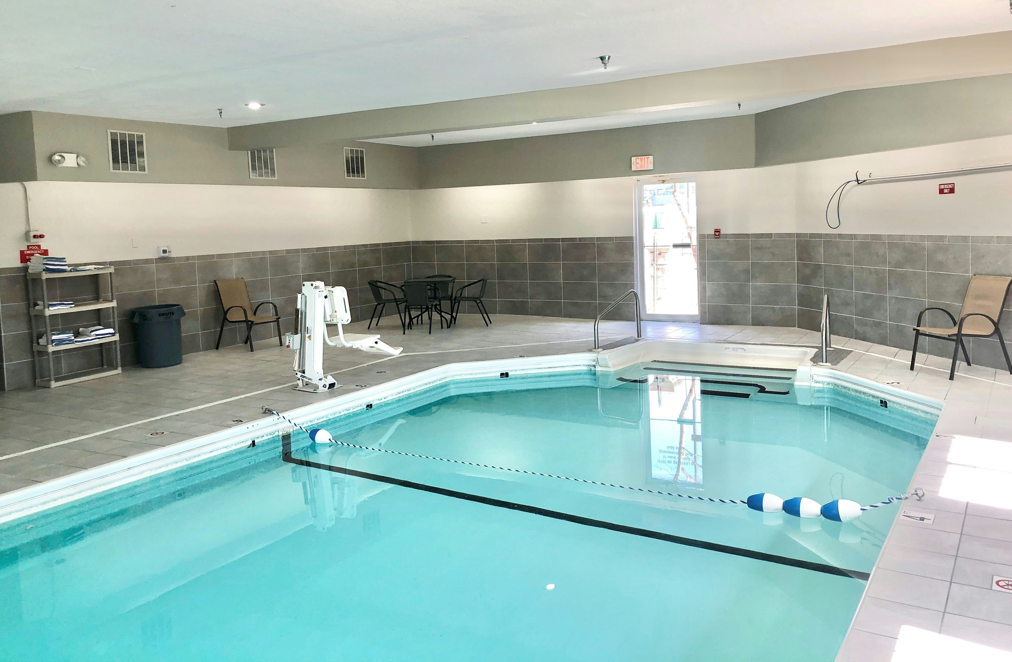 Red Roof Inn & Suites Omaha - Council Bluffs 22/47