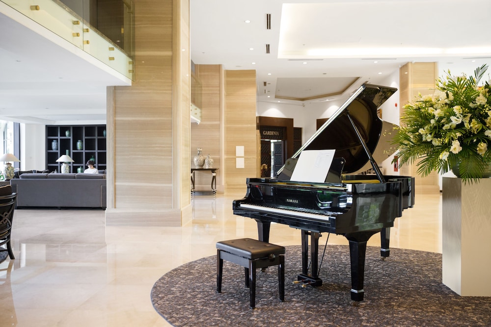 Elegant Suites Westlake 59/72