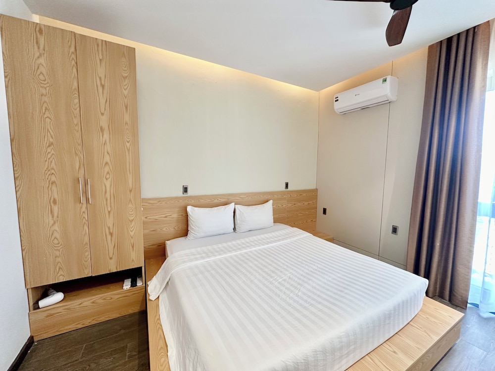LUXURY, DOUBLE BED