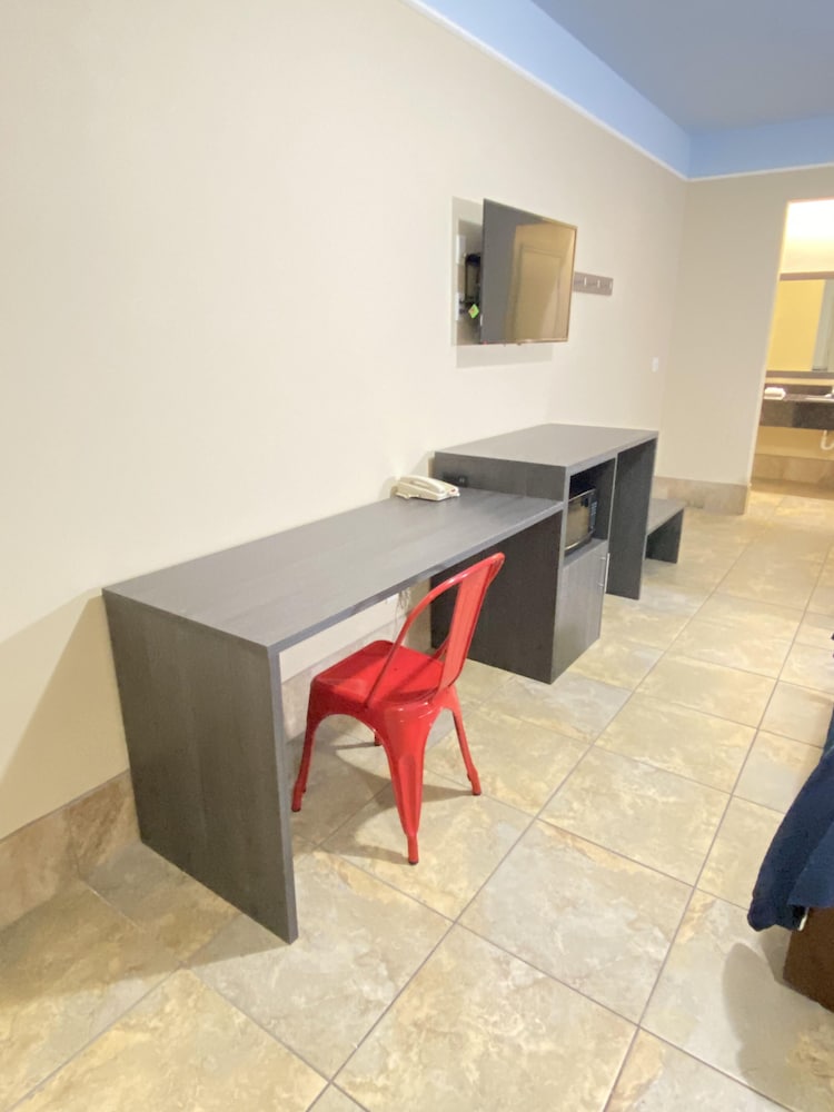 Texas Inn and Suites McAllen 43/47