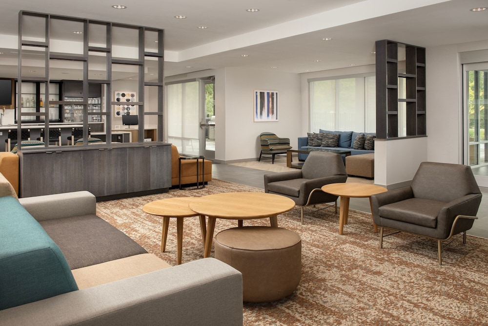 SpringHill Suites by Marriott Cincinnati Mason 16/37