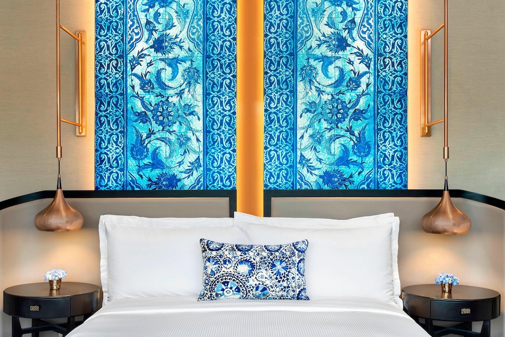 The Ritz Carlton Istanbul 6/50