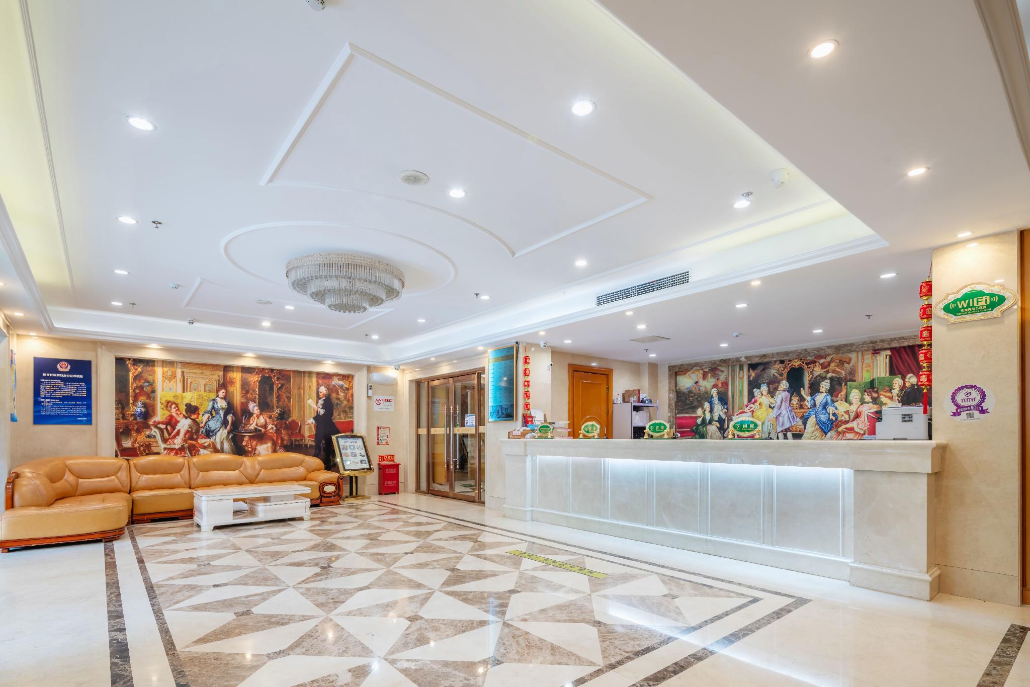 Vienna Hotel (Beijing Wanda West, Bajiao Amusement Park Metro Station) 12/41
