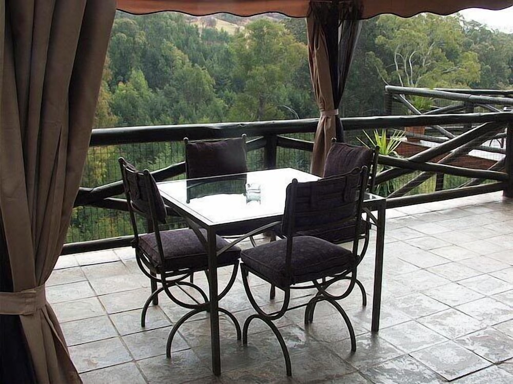 Coral Tree Inn 28/43