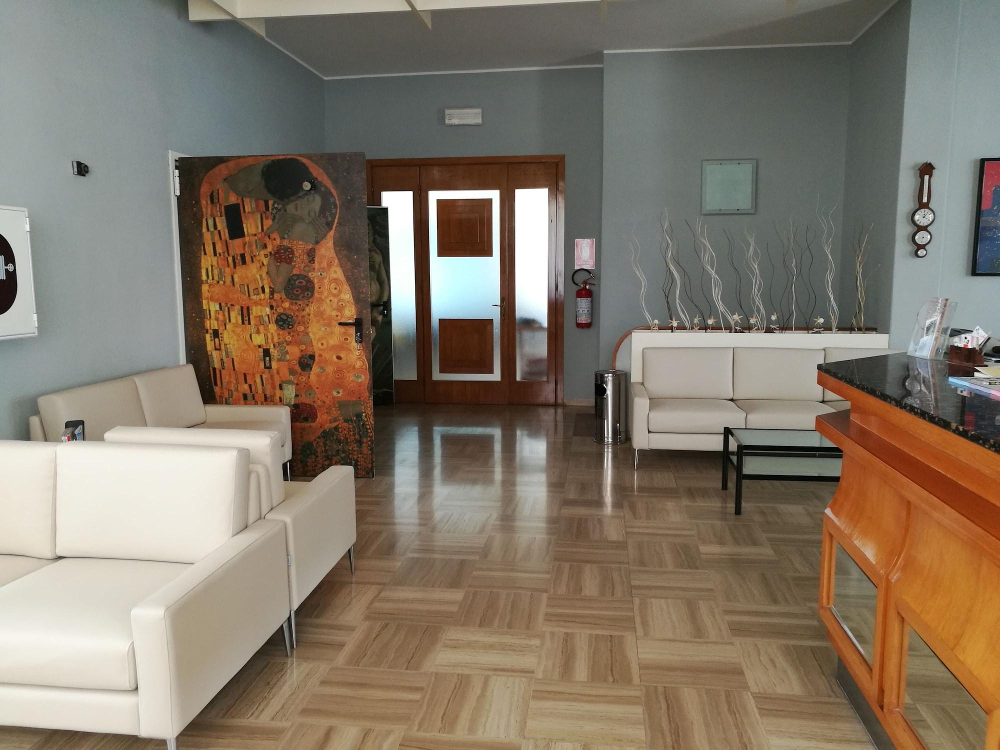 Hotel Milena 20/32