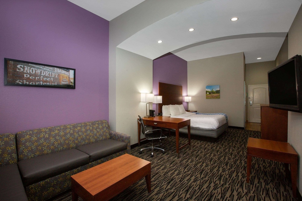 La Quinta Inn & Suites by Wyndham Tupelo 31/48