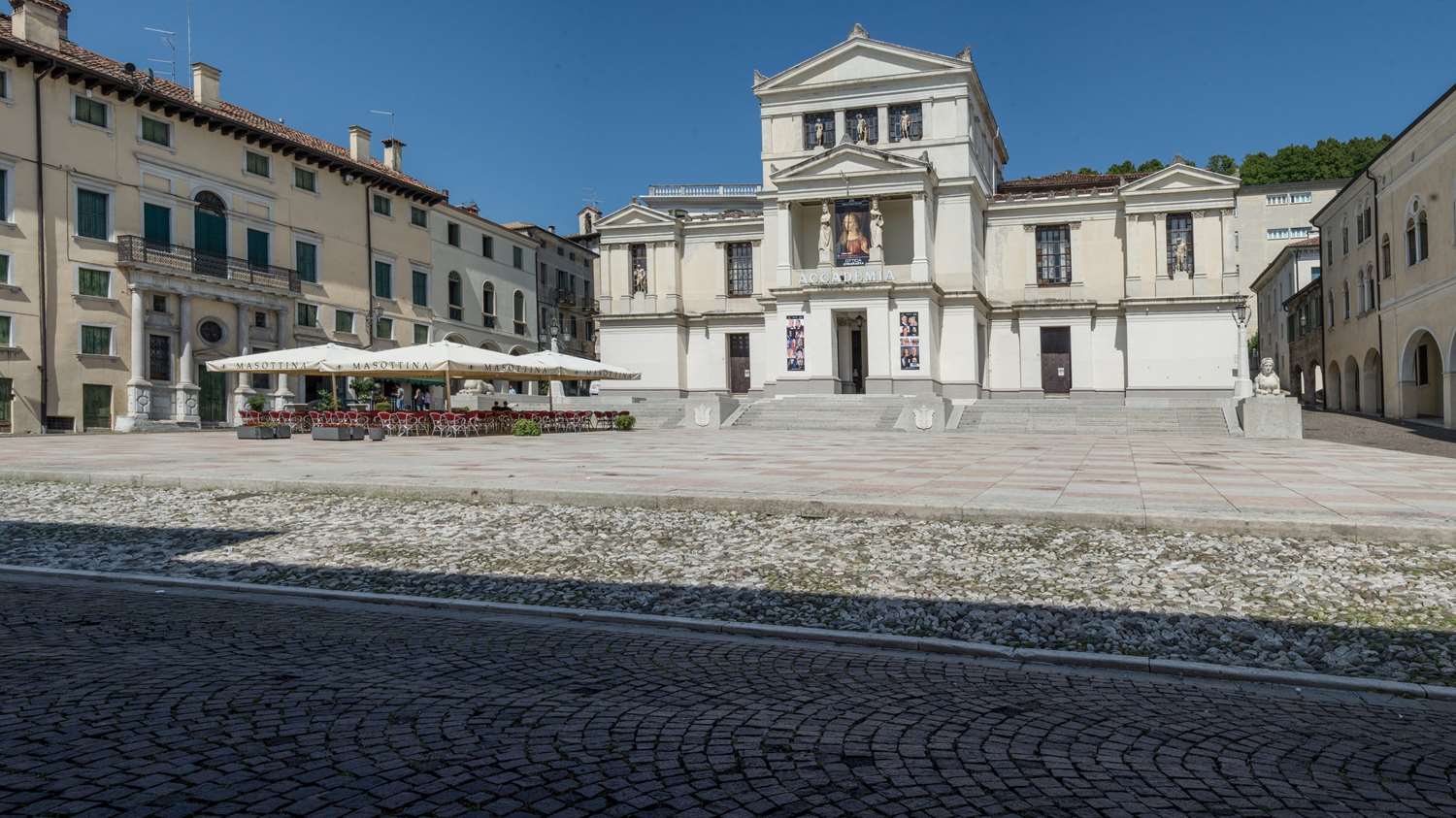 Hotel Canon D Oro 46/47