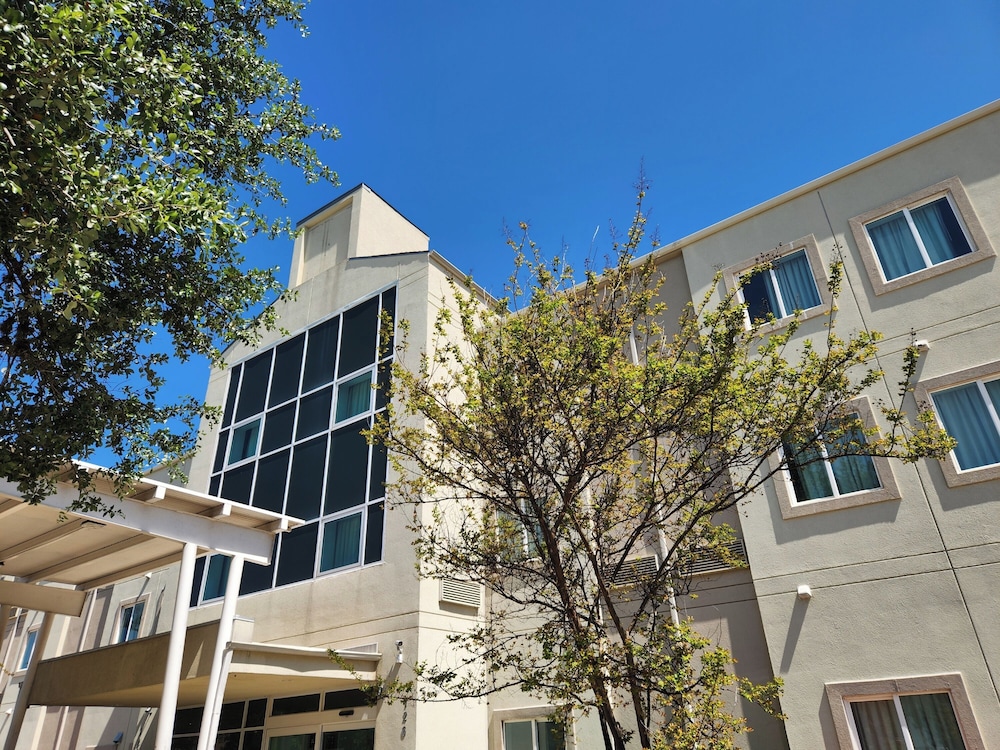 Motel6 San Antonio Tx Airport in SAN ANTONIO - TX