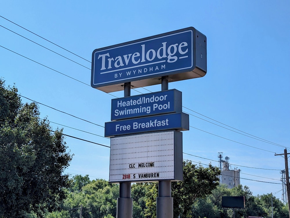 Travelodge by Wyndham Enid 2/40