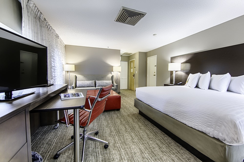 Hotel Capstone 24/47