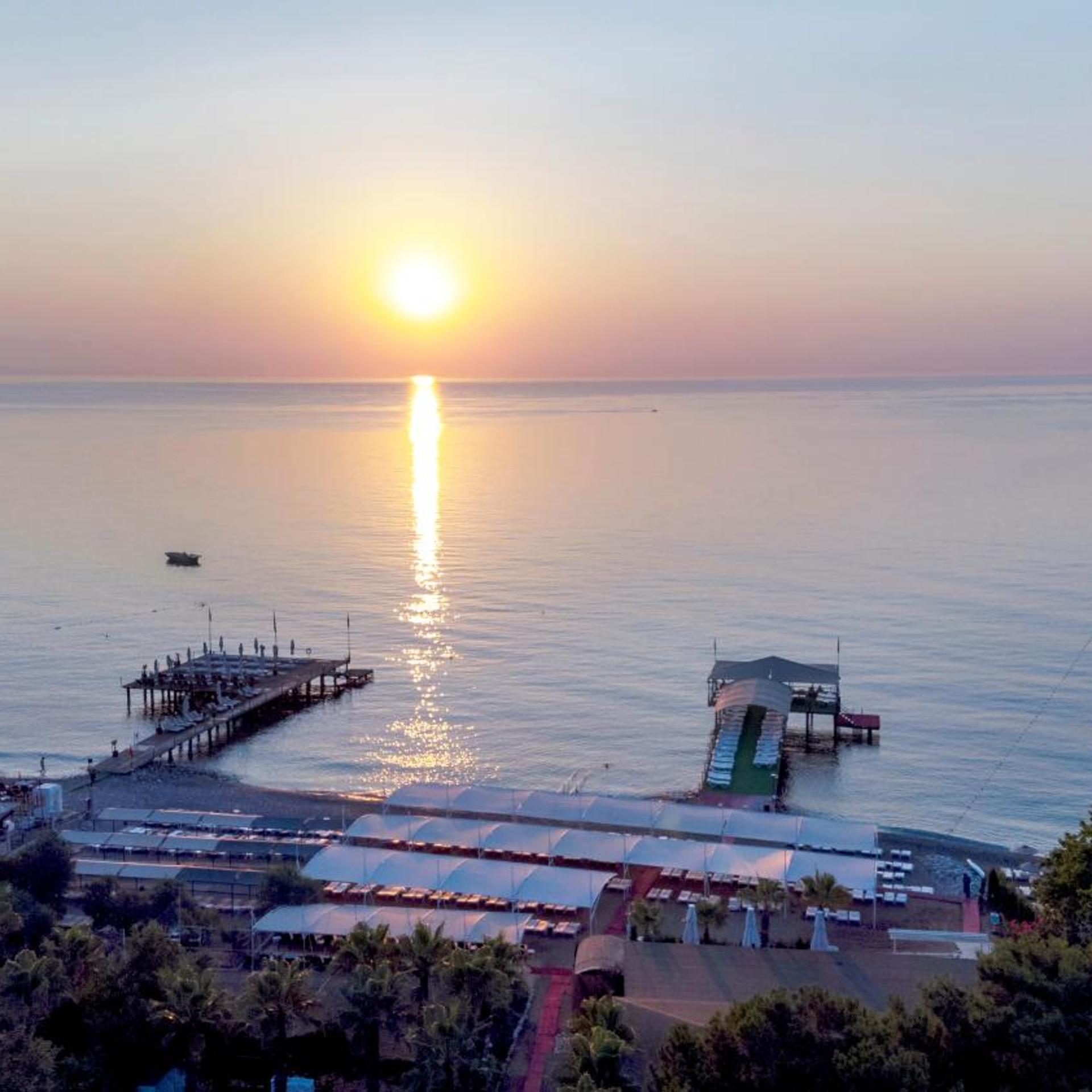 Ring Beach Hotel 35/45