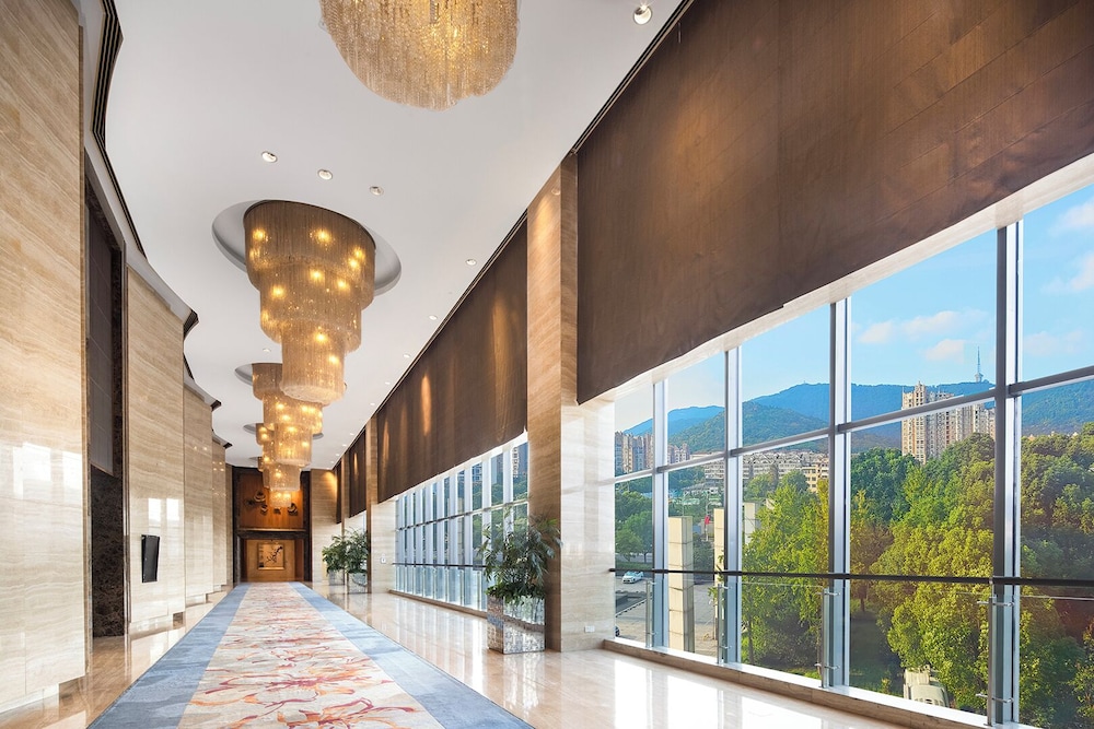 Sheraton Wuxi Binhu 8/50