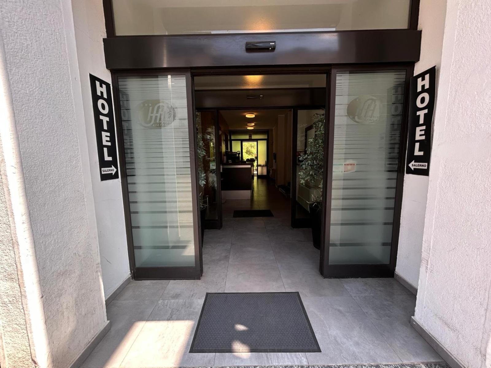 Albergo Salerno 2/50