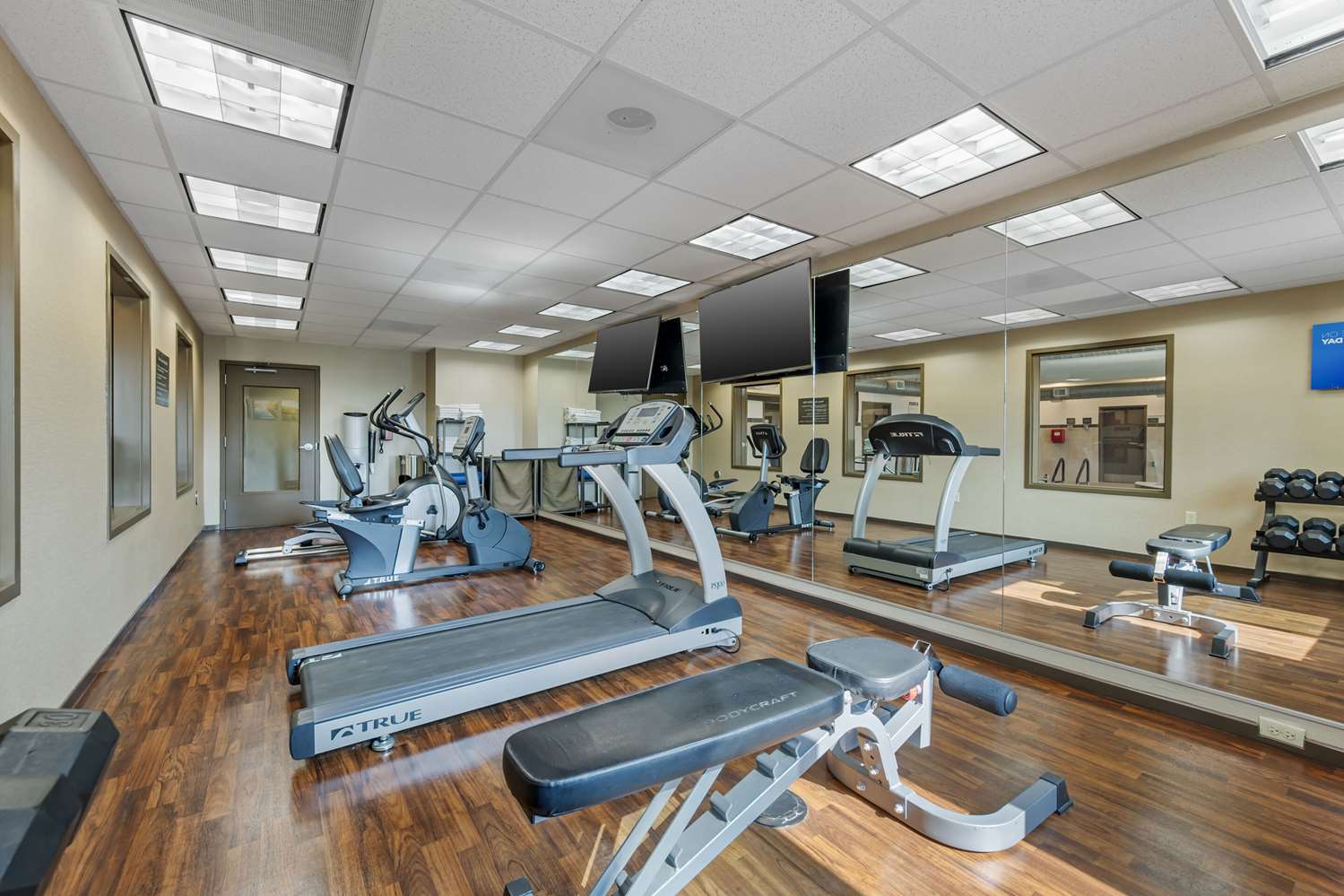 Comfort Inn & Suites Cheyenne, WY 26/41