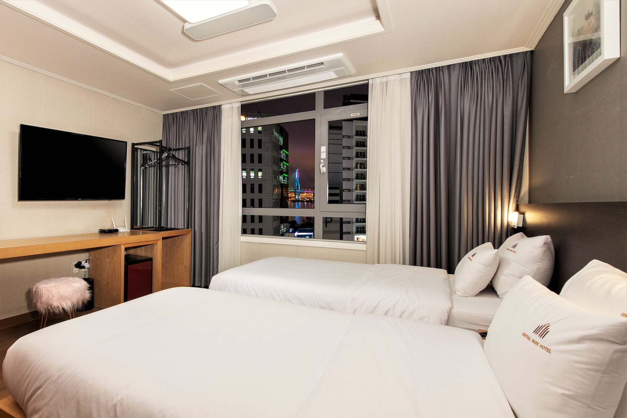 STANDARD, TWIN BEDS