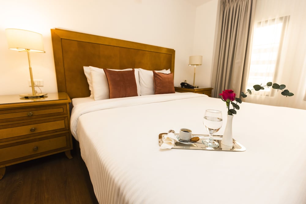 The Liwan Hotel 25/38