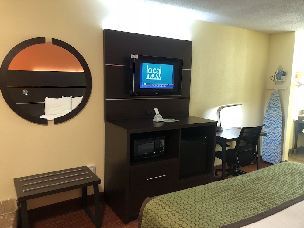 SureStay Hotel by Best Western Manning 24/39