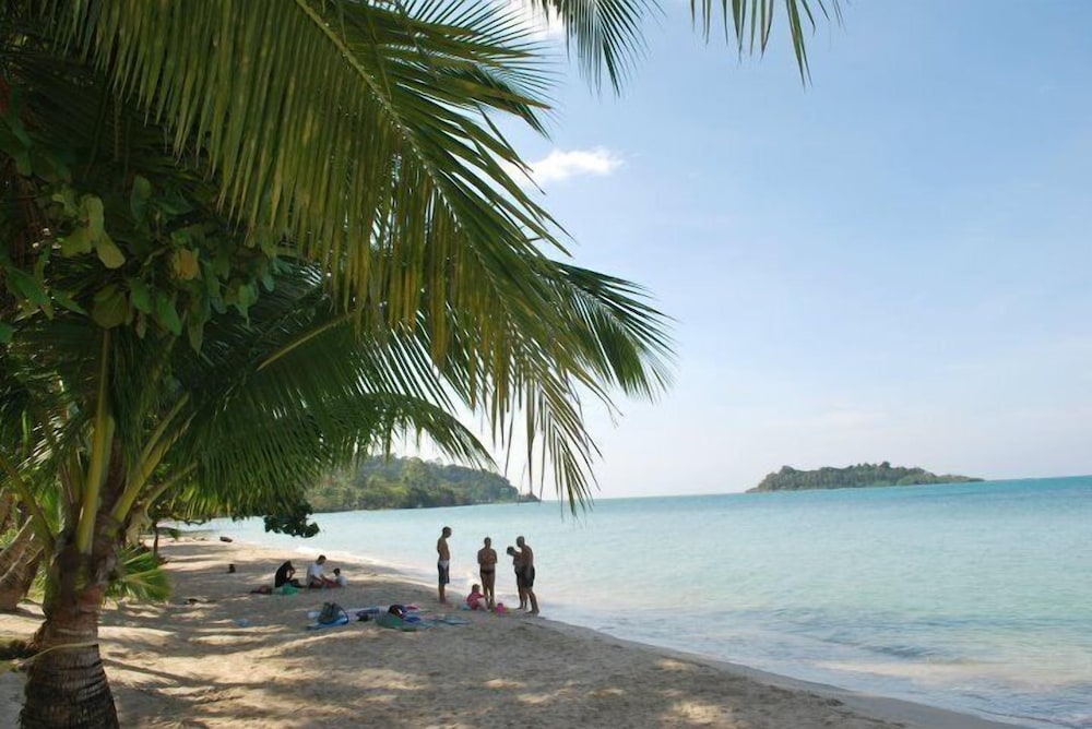 Paradise Bungalows 38/47
