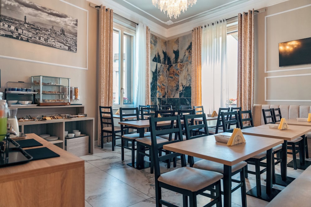 LILIUM HOTEL 56/65