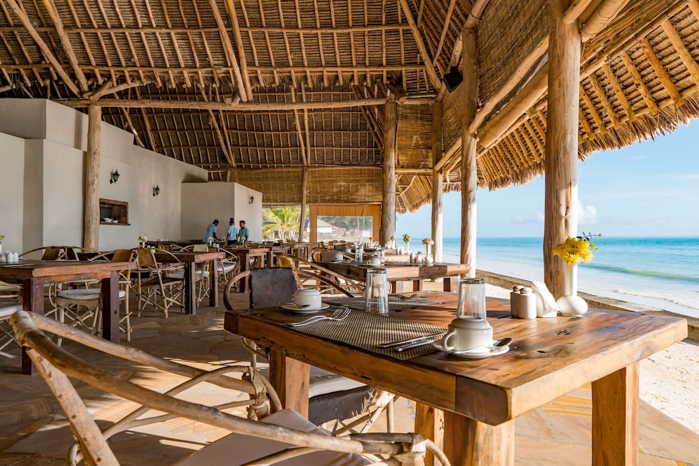 Ndame Beach Lodge 52/67