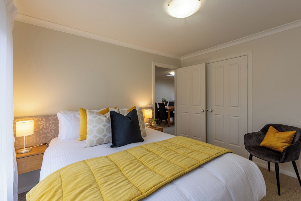 Lifestyle Apartments At Ferntree 17/66