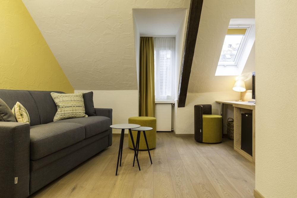 Hotel Platzhirsch 42/55