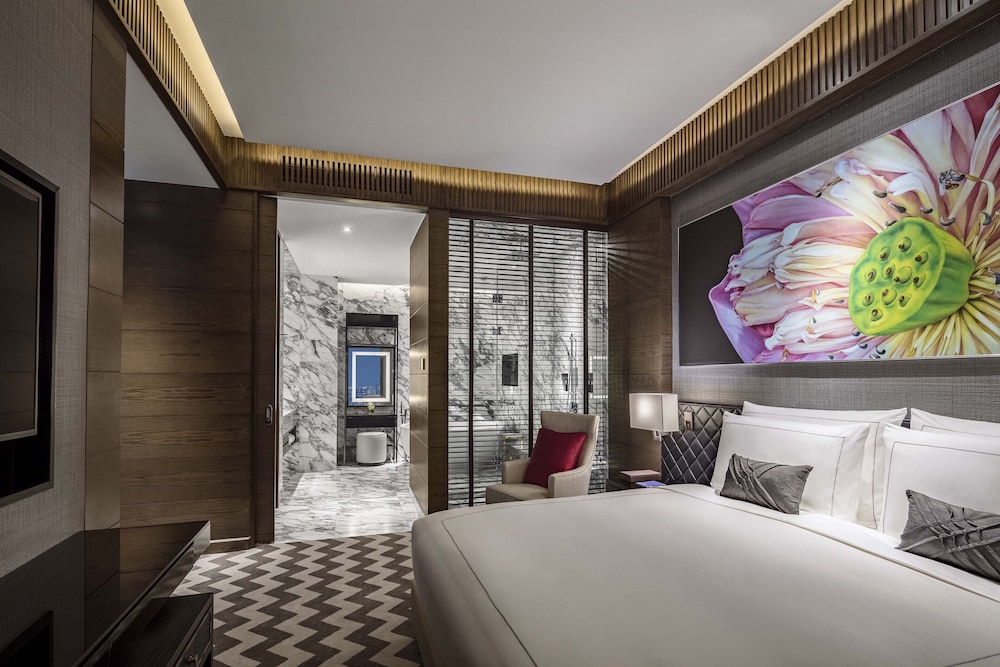 AYUTTHAYA SUITE