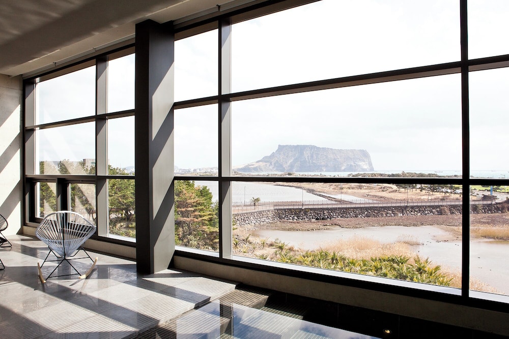 PENTHOUSE
