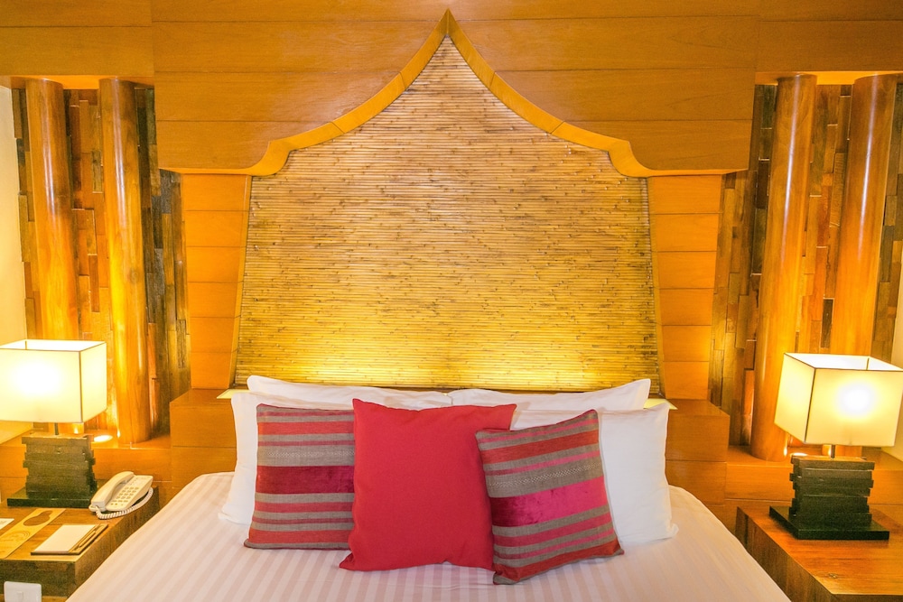 Centara Koh Chang Tropicana Resort 45/80