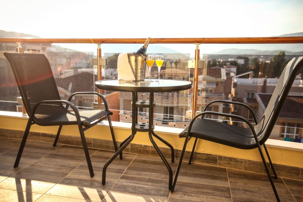Hotel Montefila 54/62