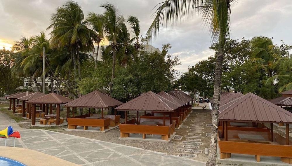 Acacia Hotel Bacolod 14/20