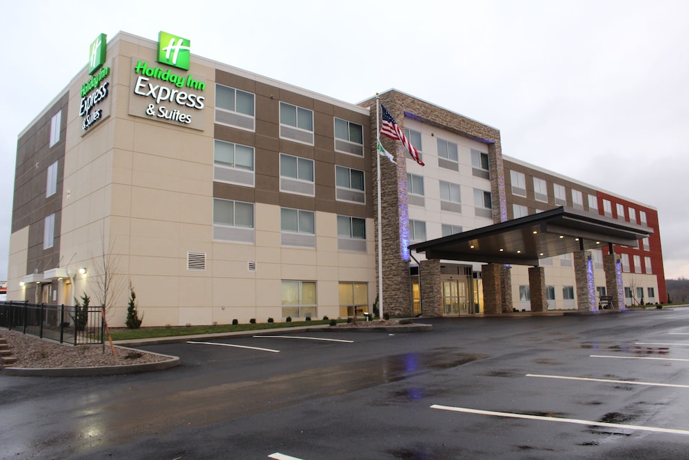 HOLIDAY INN EXPRESS & SUITES MARIETTA 1/35