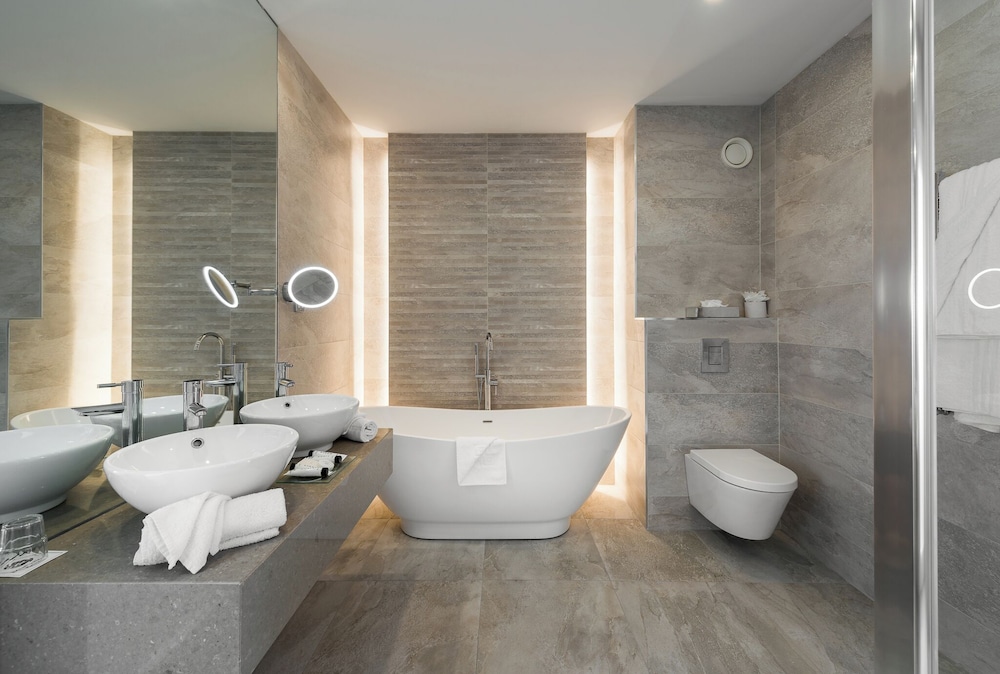 Breaffy House Resort, Spa and Suites 50/52