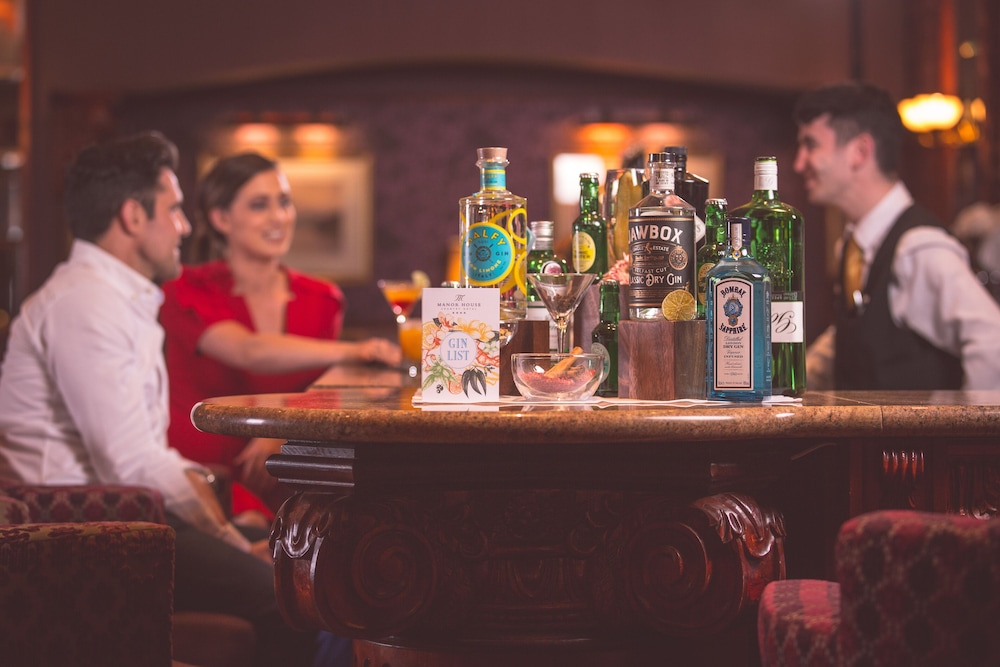 MANOR HOUSE COUNTRY HOTEL 21/56